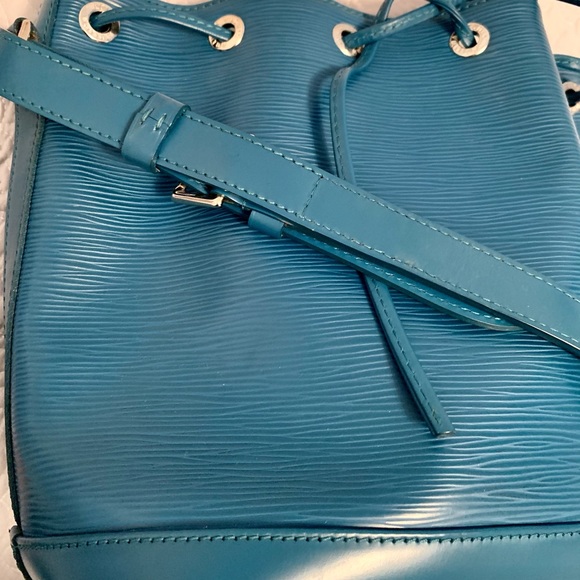 Louis Vuitton Epi Leather Noe BB bag - Picture 2 of 12